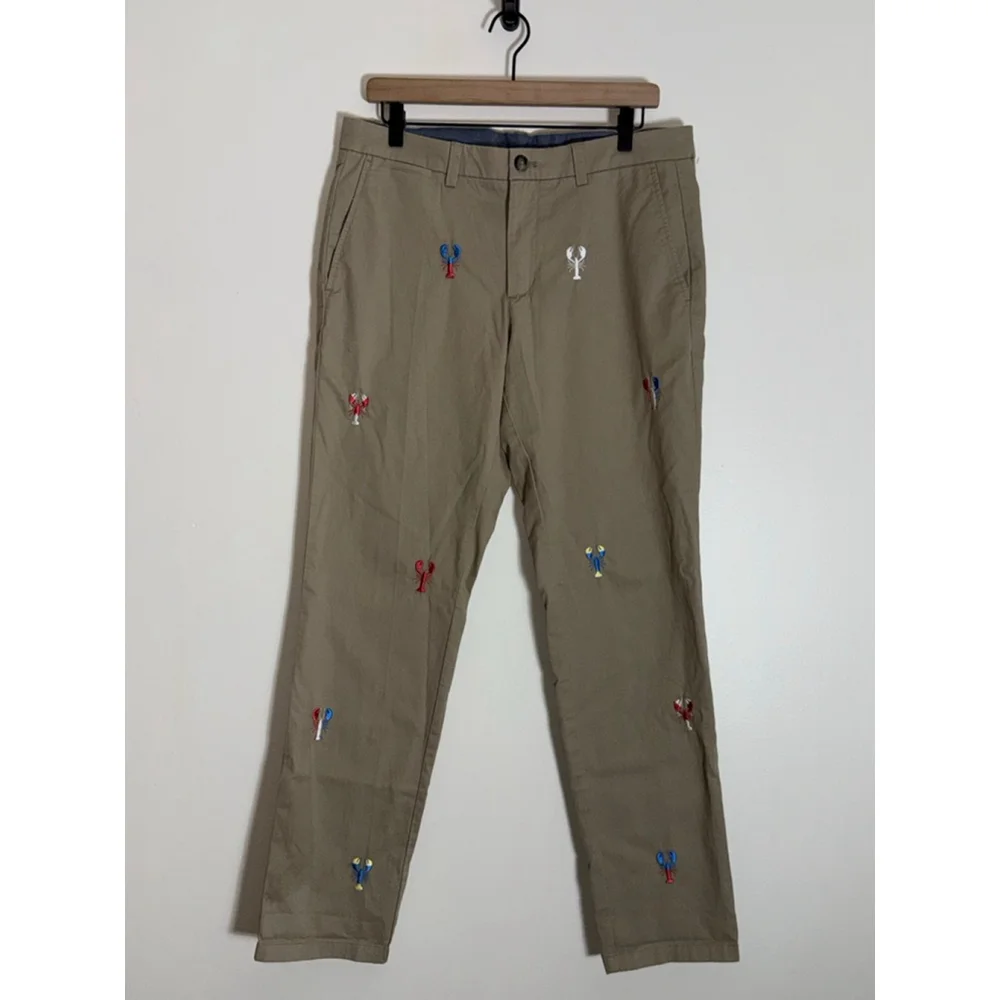 Vineyard Vines these pre